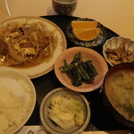 Kikunoya - ”カツ玉子とじ定食”￥１，０００