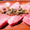 ホルモン亭 炭火焼肉 若松 - 料理写真:厚切りカルビ