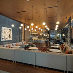 ロウリーズ・ザ・プライムリブ - 