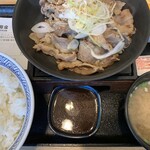 吉野家 - 鉄板牛カルビ定食(ご飯大)