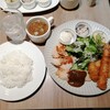 CAFE OASIS 中野坂上店