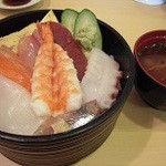 小菊 - 海鮮丼　８００円