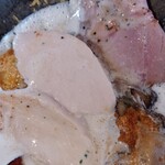 ただいま変身中 - チャーシュートッピング@ラインクーポン