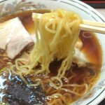 葛飾 伊勢屋 - 麺リフト