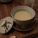 KOHAKU - お通し。すっぽんの出汁を使った茶碗蒸し
