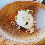 MAISON LAFITE - ミニトマト、馬肉の生ハム、モッツァレラチーズのムース、オゼイユのジェノバソース