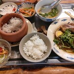 アンゴン - 香り米ランチ　1000円　おかずは豚の角煮と煮玉子