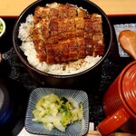 Unagi No Yosuke - 特上ひつまぶし(通常2300円を、割引券を使い2000円税込でいただきますた)