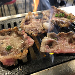 大阪焼肉・ホルモン ふたご - 和牛テール焼き