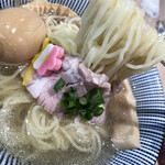 鯛塩そば 灯花 - 綺麗な麺