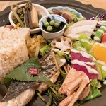 ハッコウ ルパン - 有機野菜と発酵料理ランチ　鰆の桜花三五八漬け焼き