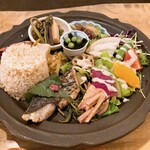 ハッコウ ルパン - 有機野菜と発酵料理ランチ　鰆の桜花三五八漬け焼き