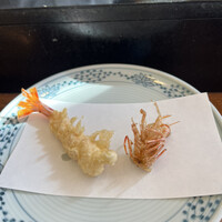天ぷら新宿つな八 大丸東京店 - 黒潮５０６０円。車海老。活海老です。身はレアで、頭はヴェルダンの絶妙な火入れで、堪能しました（╹◡╹）（╹◡╹）