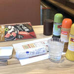 国産牛焼肉くいどん - ドレッシングなど