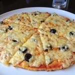 Pizza＆イタリアンレストラン NICOLA - アンチョビ、オニオン、オリーブのピザ