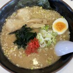 ラーメンニューとん太 - 