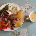 オリーブ キッチン - 前菜ブッフェとスープ