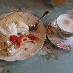 オリーブ キッチン - ケーキとコーヒー