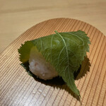 富小路 やま岸 - 熱々の桜餅