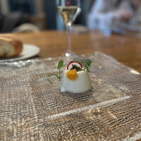 BISTRO FAVORI 代官山 - ホワイトアスパラガスのキャビアのせプリン
