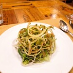 ピッツェリア パーレンテッシ - ⚫宮城県産ローマ冬野菜 プンタレッラのサラダ 