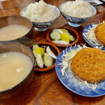 Sushi Sakana Dokoro Ajiro - 白ご飯＆味噌汁＆コロッケ＆漬物付き