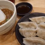 小太りぎょうざ まる - 