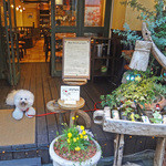 オープン直後でございます