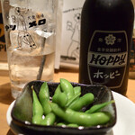大衆酒場ナツメロ - 黒ホッピーセット&お通し（枝豆）