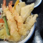 塩で食べる海鮮てんぷら 汐彩 - 海鮮天ぷら丼　¥1,100