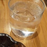 201946914 - 芋焼酎のロックもそりゃ進みますわ。