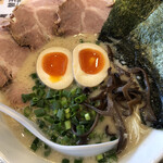 博多豚骨うまか丸 - うまかラーメン