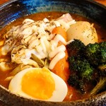 らっきょ＆Star - 焼チーズ丸ごとロースト玉ねぎの厚切りベーコンスープカレー