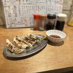 Jizakanayataigottsuxan - 焼餃子