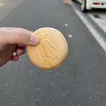 一富久 - 持ち帰りで　もなかアイスを沢山買っている　お客さんがいて　食べて帰り〜と　お母ちゃんからの気遣いで頂きました。