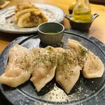 GYOZA SHACK DANRO - 