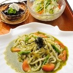 うどん茶屋　結備庵 - バジル風味の『冷製　夏の香草うどん』