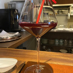 Lilla - 「カベルネソーヴィニヨンを使った赤ぶどうジュースコンコード」ジュースなのにまるで葡萄酒のような濃厚な味わいが楽しめる。