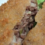 和食 八のじ - 春キャベツたっぷりの和牛メンチカツ 450円