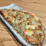 和食 八のじ - 和風アンチョビピザ しらすとパプリカ ハーフ 880円