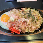 金シャチ珈琲店 - 義母の頼んだ焼きうどん