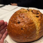 Morton's The Steakhouse 丸の内 - オニオンブレッド