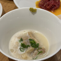 ビーフキッチン 渋谷店 - もつ煮込み　無水で作るって凄い！