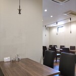 かしの木 - 店内