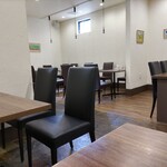 かしの木 - 店内