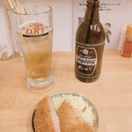 大衆酒場 ばくだんいわ - ホッピーセット(白)/ハムカツ