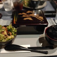 馬刺しと焼き鳥 グルマン三年坂 - 