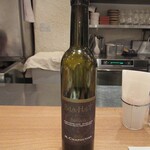 MOZU - ソースに使われているバニュルスワイン