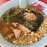 ラーメン山岡家 - 和節とんこつ醤油ラーメン¥880