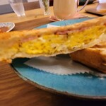 7 Rooms Hotel & Cafe - 